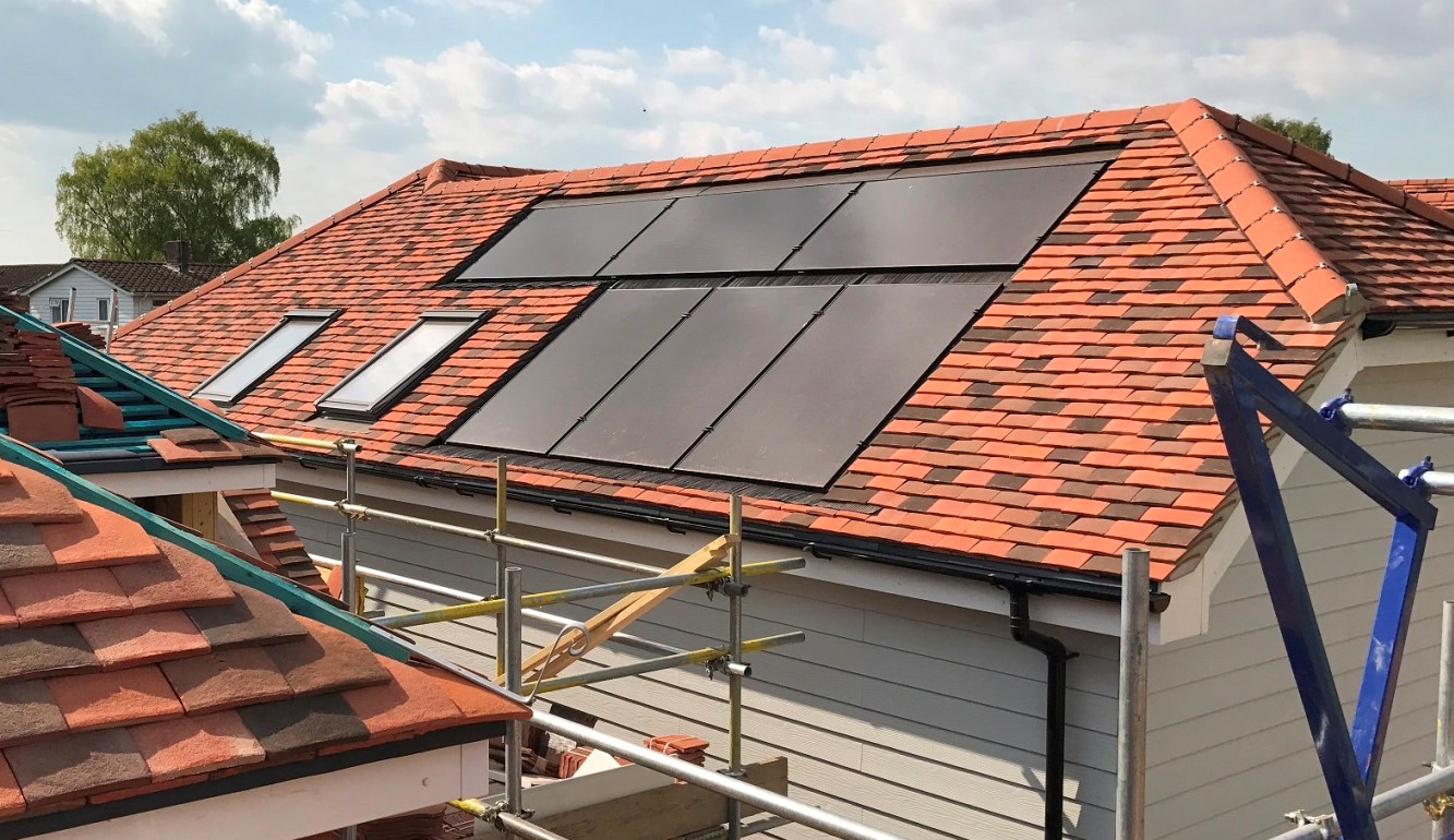 Are Solar Panels Worth It in 2022? Yes, Solar Power Costs 10p/kWh!